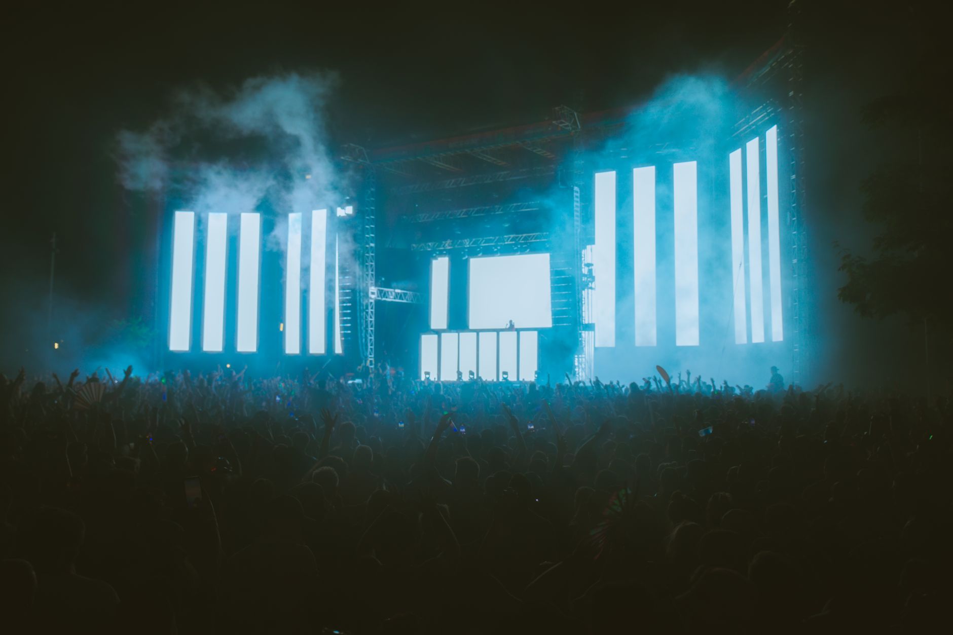 DJ on the main stage